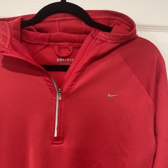 Nike Drifit Quarter Zip Sweatshirt - Picture 2 of 2